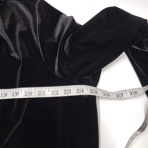 Addition Elle Black Velvety Wrap Blouse Size 2X - Picture 10 of 12